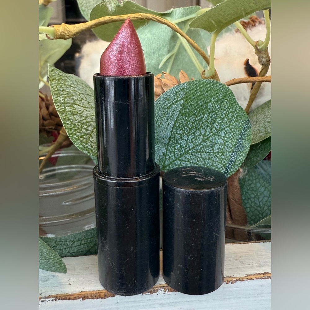 Lancome DISCONTINUED Color Design Lipstick in color Fashion Icon